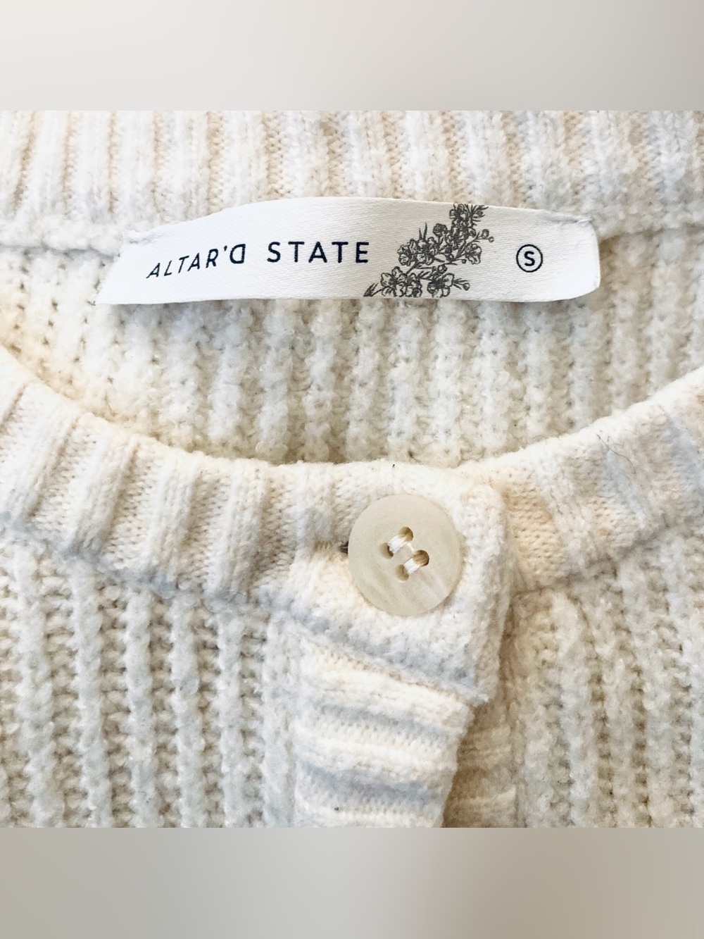 Altar'd State Kiley Short Sleeve Cardigan - Picture 3 of 4